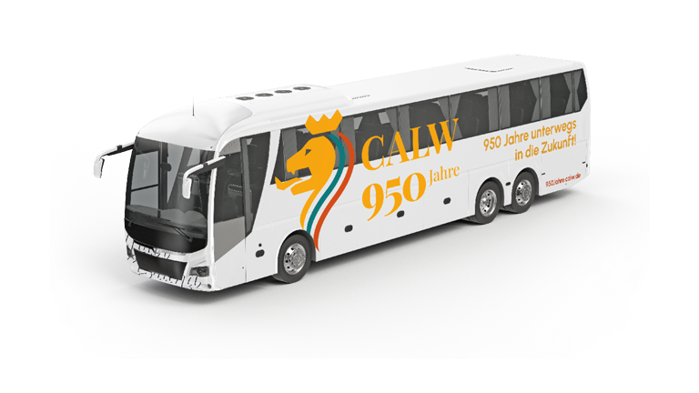 Jubiläumsbus der Stadt Calw mit Logo und 950-Jahre-Gestaltung im neuen Corporate Design, umgesetzt von BRANDA